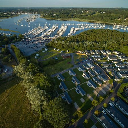 Mercury Yacht Harbour And Holiday Park Bursledon Zewnętrze zdjęcie