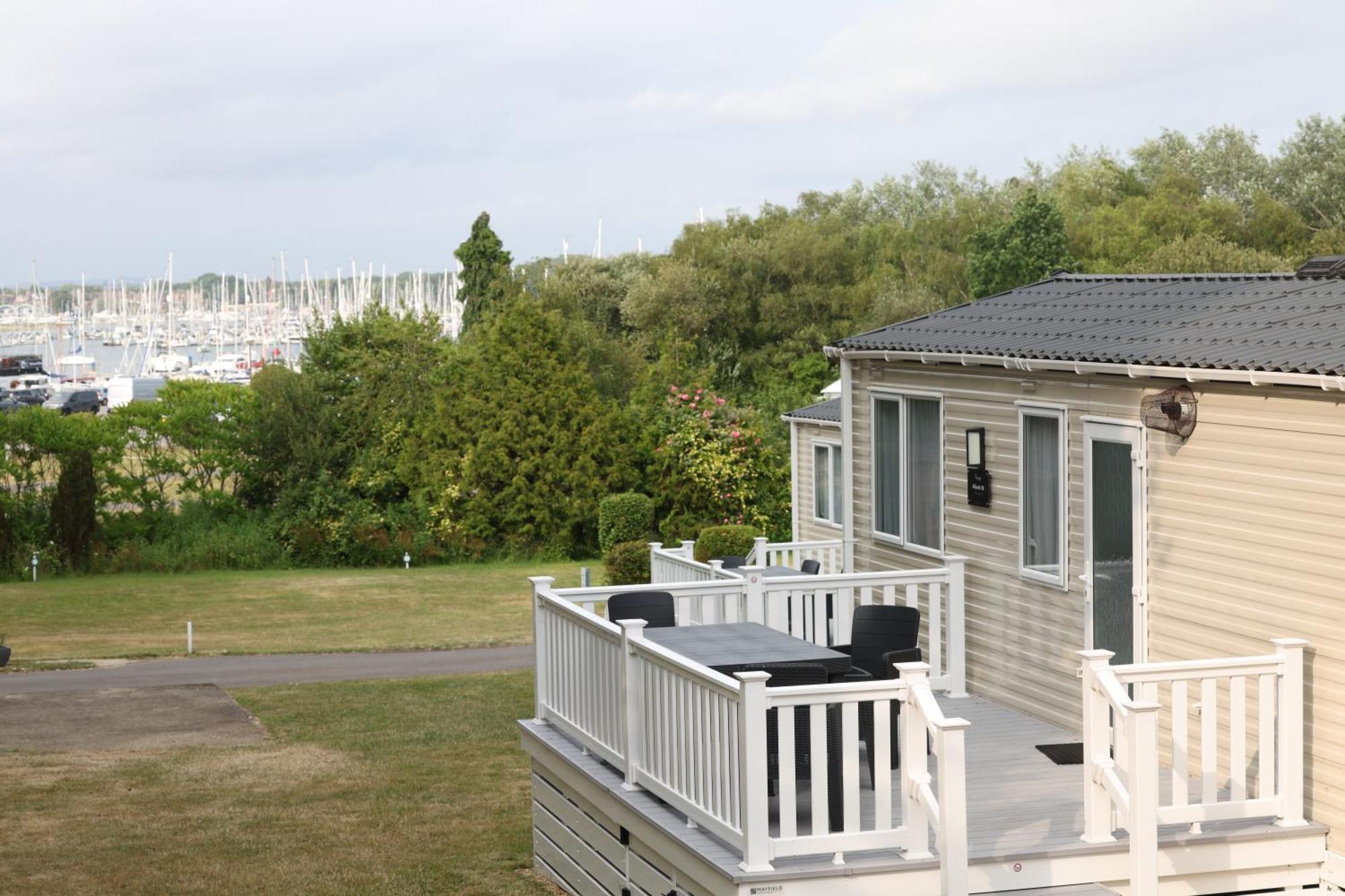 Mercury Yacht Harbour And Holiday Park Bursledon Zewnętrze zdjęcie