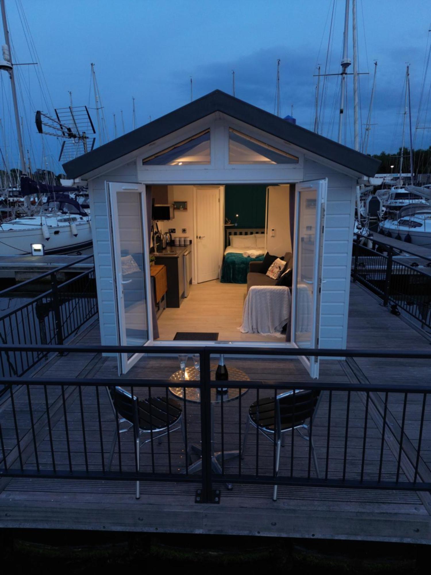 Mercury Yacht Harbour And Holiday Park Bursledon Zewnętrze zdjęcie